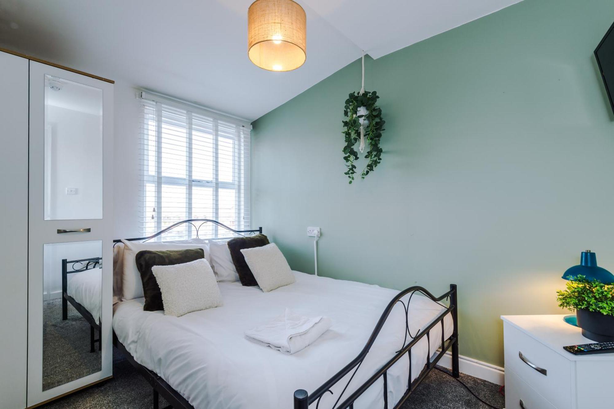 Large 7 Bedroom Town House In Chester City Centre Exterior foto